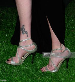Clea DuVall feet photo 13