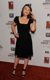 Clea DuVall feet photo 1