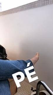 Cleo feet photo thumbnail