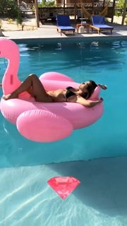 Cleo feet photo thumbnail