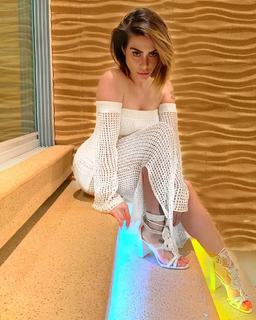 Cleo feet photo thumbnail