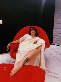 Cleo feet photo thumbnail