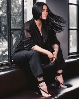 Cleo feet photo thumbnail