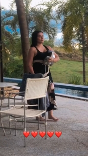 Cleo feet photo thumbnail