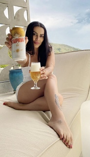 Cleo feet photo thumbnail