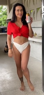 Cleo feet photo thumbnail