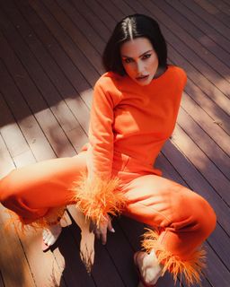 Cleo feet photo thumbnail