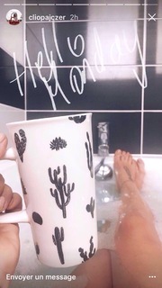 Clio Pajczer feet photo 10