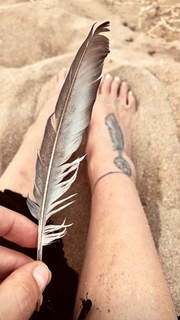 Clio Pajczer feet photo 6