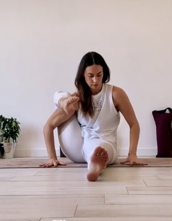 Clio Pajczer feet photo 1