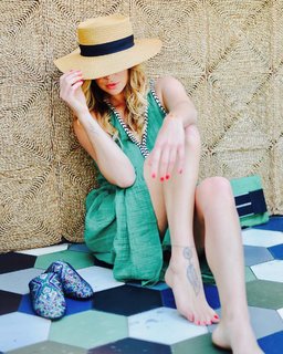 Clio Pajczer feet photo 16