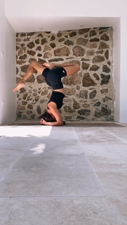 Clio Pajczer feet photo 5