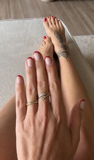 Clio Pajczer feet photo 2