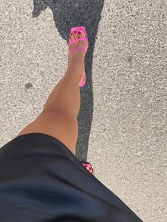 Clio Pajczer feet photo 3