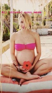 Clizia Incorvaia feet photo 8