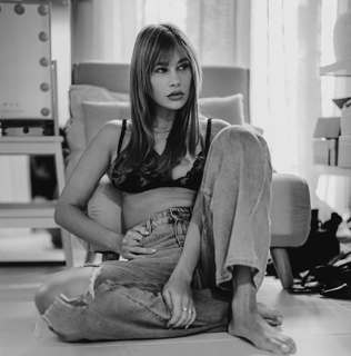 Clizia Incorvaia feet photo 1