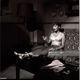 Cloris Leachman feet photo 9