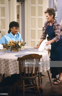 Cloris Leachman feet photo 7
