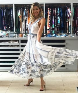 Cláudia Citroni feet photo thumbnail