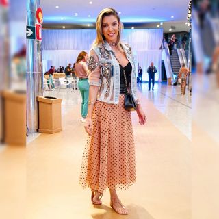 Cláudia Citroni feet photo thumbnail