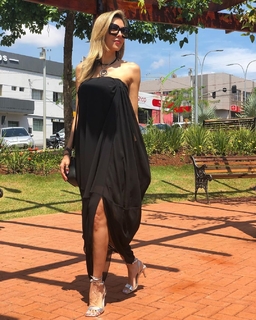 Cláudia Citroni feet photo thumbnail