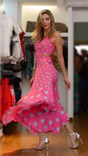 Cláudia Citroni feet photo thumbnail