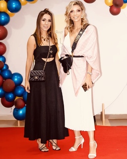 Cláudia Citroni feet photo thumbnail