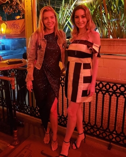 Cláudia Citroni feet photo thumbnail