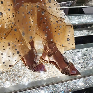 Cláudia Citroni feet photo thumbnail