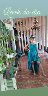 Cláudia Citroni feet photo thumbnail