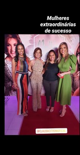 Cláudia Citroni feet photo thumbnail