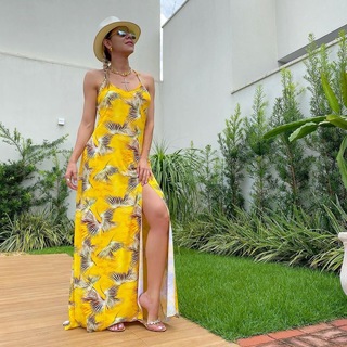 Cláudia Citroni feet photo thumbnail