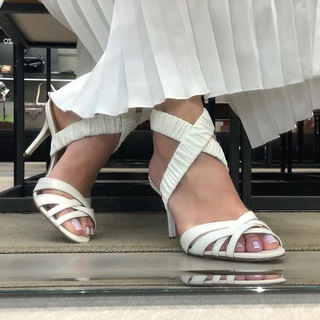 Cláudia Citroni feet photo thumbnail