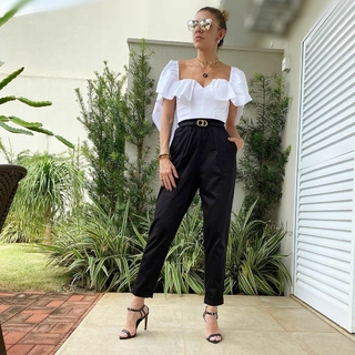 Cláudia Citroni feet photo thumbnail