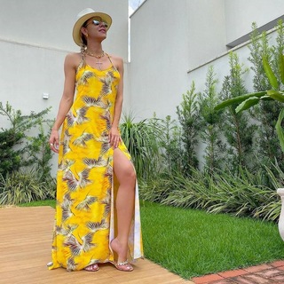 Cláudia Citroni feet photo thumbnail