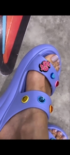 Cláudia Citroni feet photo thumbnail