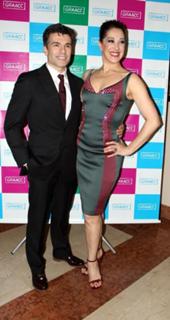 Cláudia Raia feet photo thumbnail