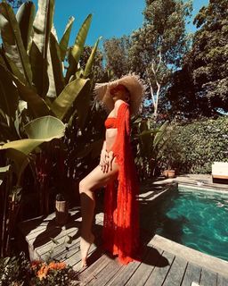 Cláudia Raia feet photo thumbnail