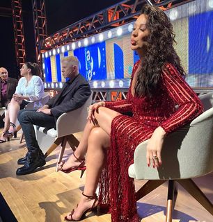 Cláudia Raia feet photo thumbnail