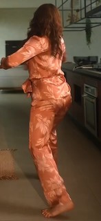 Cláudia Raia feet photo thumbnail