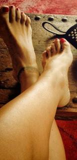 Cláudia Vieira feet photo thumbnail