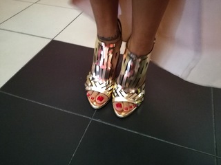 Cláudia Vieira feet photo thumbnail