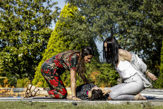 Cláudia Vieira feet photo thumbnail