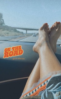 Cláudia Vieira feet photo thumbnail
