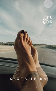 Cláudia Vieira feet photo thumbnail