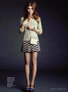 Clémence Poésy feet photo thumbnail