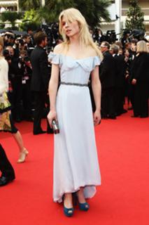 Clémence Poésy feet photo thumbnail