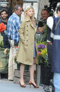 Clémence Poésy feet photo thumbnail