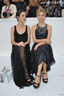 Clémence Poésy feet photo thumbnail