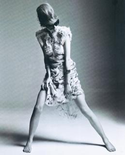 Clémence Poésy feet photo thumbnail